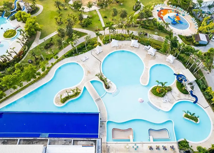 Solea Mactan And Waterpark 4* Lapu-Lapu City